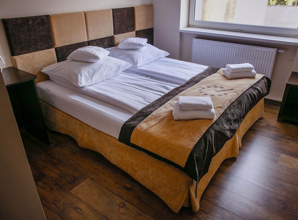 Aparthotel Boutique Hotel's Ii Rewolucji Lodz (Lodz)